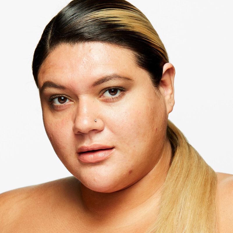M.A.C Strobe Dewy Skin Tint image number 15